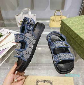 Sandalias de mujer con doble letra de diseñador, sandalia con hebilla, plataforma bordada, mulas, correa inferior gruesa, zapato de verano