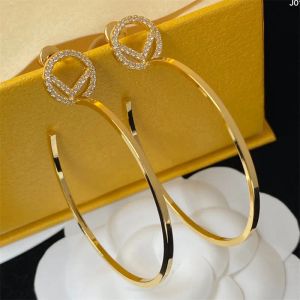 Diseñador Pendiente de lujo Ear Stud Mujer Moda Perla Ear Stud Diamond Pendientes Diseñador para mujer Pendientes de aro Adornos