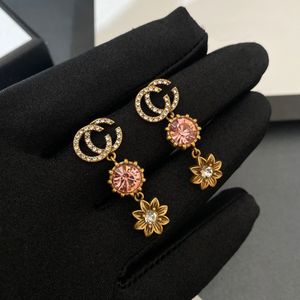 Pendientes de diseñador Pendientes de diamantes rosados de oro de 18 quilates Pendientes de diamantes de girasol de oro de joyería G
