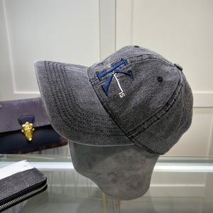Designer Hat Lettre de baseball brodé chapeau de baseball à la mode pour hommes et femmes voyage incurvé de canard de canard