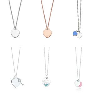 Diseñador Joyas de corazón Colgante de oro para cadena Collares de acero inoxidable de lujo Encanto de moda Collar de amor clásico para hombres y mujeres Fiesta de cumpleaños Regalos de San Valentín