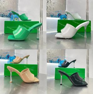 Diseñador Tacones altos Stretch Muller Sandalias de mujer Tacones verdes Zapatillas de punta cuadrada de cuero Bombas de tacón de aguja Sandalia de verano Fiesta Zapato de vestir transparente