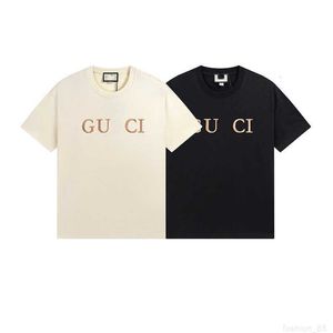 Designer Version haute 24 Été Nouveau produit GU Accueil Lettre d'or Hommes et femmes Brodé Simple Lâche T-shirt à manches courtes WLHY