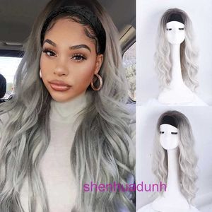 Designer Wigs Human Hair for Women Wig Headsets Scharpes Long Curly Dyée Fibre synthétique Fibre haute température Natural Natural Fluffinche