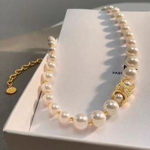 Bijoux de créateurs Collier de perles de luxe Mariage Diamant Lettres en or 18 carats Colliers pendentifs pour femmes avec diamant Pendan