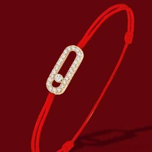 Diseñador Joya Messikas Pulsera para mujeres V Gold China Año Nuevo Chino Rope Rojo Versátil Single Artículo Flexible Conjunto de manos con diamantes de carbono alto Ersatil