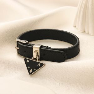 Bracelet en cuir en cuir bracelet charme bracelet bracelets de luxe Bracelets Lettre bijoux