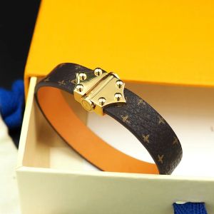 Bracelets en cuir de créateur pour hommes et femmes, Simple, lettre, fleur, bijoux plaqués or