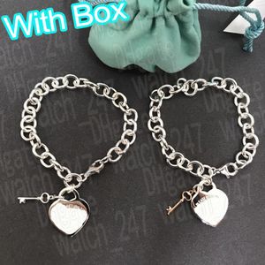 Diseñador Pulsera de lujo Diseñador de joyas en forma de corazón Collares en forma de llave Pulsera S925 para fiesta Joyas de platino Día de San Valentín Regalo de Navidad al por mayor con caja