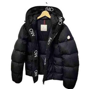 Diseñador Luxury Classic Winter Men Jackets Down Fashion Cap Patrón de estampado Estampado al aire libre Parkas Coat Ski 4 Color Mkle M9769423