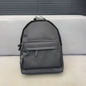 Mochila para hombres de diseñador Mochila de nylon de lujo mochila impermeable Bolsa de mensajería al aire libre bolso de oficina bolsillo de hombro mínimo