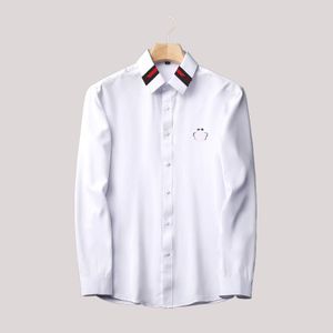 La chemise haut de gamme pour hommes d'affaires et de loisirs de créateur est de haute qualité, de style classique et magnifique, adaptée à toute la scène pour profiter d'une bonne chemise.