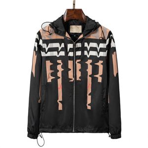 Diseñador Chaqueta para hombres Spring y otoño Windrunner Fashion Fashion Sports Sports Breakbreaker Casual Zipper Jackets Clothing 99636