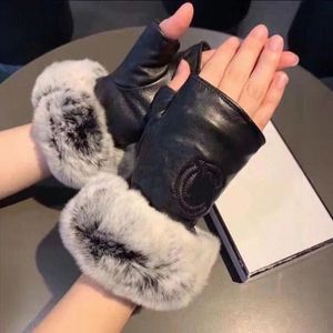 Diseñador para hombre mujeres guantes de cuero hombres sin dedos piel de oveja guantes de pantalla táctil suave cálido invierno guantes sin dedos O6DF #