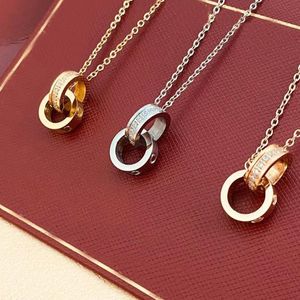 Colliers pendentifs de designer Nouveaux créateurs de chaîne en or bijoux sier double anneau cadeau de Noël homme femme diamant amour bien d2211011f