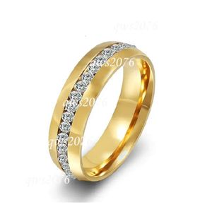 Bague de créateur 50% de réduction sur la vente en gros d'or rempli de strass de tungstène de classe supérieure Cz diamant clouté bande de mariage d'éternité femmes livraison gratuite au détail