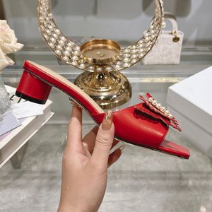 Sandales de créateurs pour femmes, talons aiguilles rouges ornés de perles DDDD : une déclaration luxueuse pour les occasions spéciales