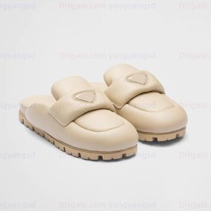 Designer Sandales Chaussons Doux Rembourré Nappa Claquettes En Cuir Sandales Tongs Sliders Plate-Forme Chaussures Mode Été Filles Sandales Monolithe Sandales Pantoufles Chaussures