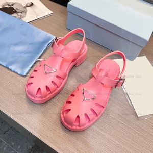 Sandalias de diseñador Mujer Plataforma de verano Sandalias Sliders de almohada Sandalias de gladiador Moda Correa de tobillo de cuero real Zapatos de playa para mujer Azul Rosa Negro Blanco