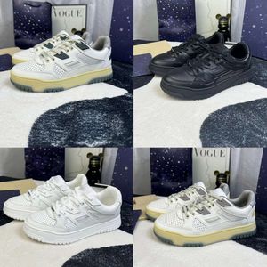 Chaussures de designer effet vieilli Baskets en cuir Chaussures de basket-ball Poignées en caoutchouc Script Chaussures de sport Baskets avec boîte 532