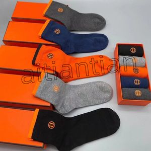 Designer Chaussettes Cinq Paires Hommes Femmes marque Luxe Sports run Coton Lettre Imprimé Chaussette Broderie Avec Boîte