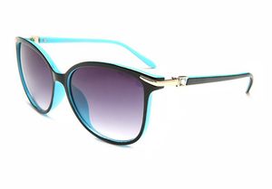 Designer lunettes de soleil marque lunettes extérieur nuances PC UV400 Farme mode classique dames luxe lunettes de soleil miroirs pour femmes quatre couleurs