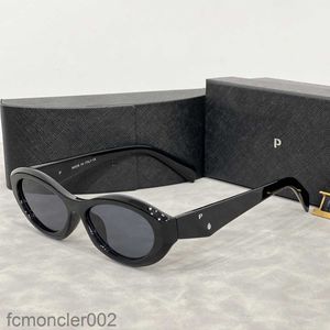 Lunettes de soleil designer Ellipses Cat Eye for Women Small Frame Trend Men Gifts Gift Beach Ombrage UV Protection Polarisée avec Box Nice 1VX2