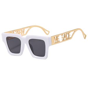 Lunettes de soleil de créateurs pour hommes et femmes Mode Hommes Femmes Street Photos Lunettes de soleil Fan Family Box Personnalité Lettre Grand Cadre Lunettes avec boîte