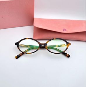 lunettes de soleil design femmes miumius SMU04z lunettes de soleil lunettes ovales sophistication moderne nuances de créateur plein cadre pour une lecture de travail de style académique mignon