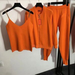 Diseñador Conjunto de dos piezas para mujer Pantalones de tres piezas Chándales jugosos Chaqueta con cremallera de manga larga Pantalón suelto Jogger Chándal Trajes de letras casuales Top