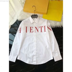 Diseñador Valentine Sudadera con capucha Valantino Impresión de letras Camisas casuales para hombres en blanco y negro Camisa personalizada Tendencia