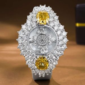 Reloj de diseñador para mujer Joyería de lujo de alta calidad Venta caliente Moda Elegante Cuero genuino Reloj amarillo con diamante de alto carbono