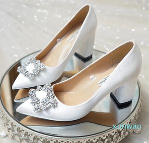 Zapatos de boda de diseñador Bombas de mujer Novia Satén blanco Grueso 5 cm Tacones gruesos Cuña Princesa embarazada Cristal Personalizar personal