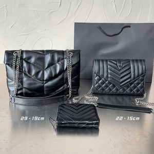 Diseñador Bolso de mujer Cadena Bolsos de hombro Bolso Monedero Monedero Moda Hardware Carta Accesorios Cuero de vaca completo Cuero genuino Compra tres productos a un precio