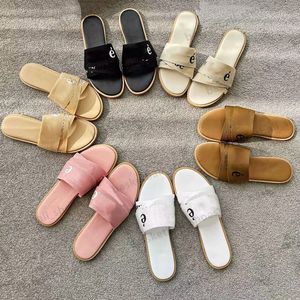 Diseñador Mujer Playa Muller Sandalias Plataforma de bordado Punto cruzado Zapatillas romanas Pisos Cojín de piel de vaca Zapatos para mujer Sandalia Zapatilla Tamaño 35-42