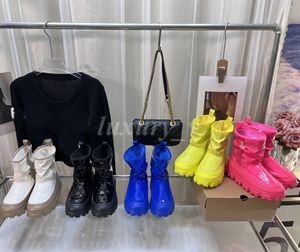 Botas de diseñador para mujer, bota de gelatina de dopamina, botas de lluvia antideslizantes impermeables, botas de nieve cálidas, zapatos de algodón con fondo grueso con caja