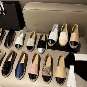 Designer femmes espadrilles chaussures habillées en cuir mocassins plats luxe été plage casquette orteil chaussure mode toile chaussure