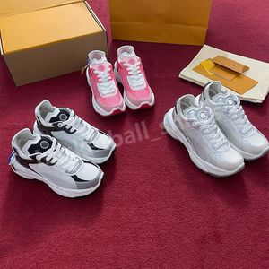 Diseñador Mujeres Run 55 Zapatos casuales Zapatillas de deporte de cuero real Zapatillas deportivas Zapatillas de deporte para mujer Zapatillas para correr al aire libre