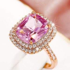 Bague Solitaire de styliste pour femmes, bague de mariage élégante et sophistiquée en diamant rose carré de luxe en Zircon
