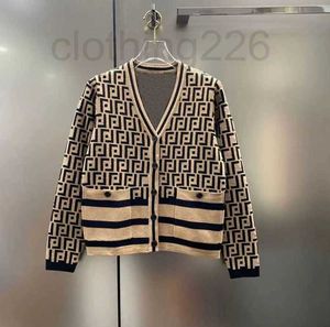 Sweaters para mujeres de diseñador Diseñador de lujo Vintage Ocasion Farty Reense de cumpleaños Cardigan Cardigan Chic Coat 7tu8