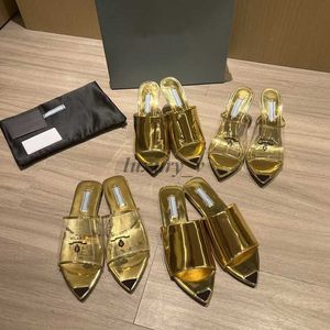 Sandalias de diseñador para mujer Tacones de plexiglás estampados Milano Slides Chunky High Heel Golden Silver Metallic Plantilla de cuero Zapatillas con caja