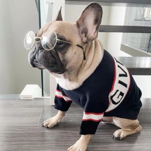 Designers Pulls pour chiens Cinq tailles Pulls pour animaux de compagnie à la mode Marque de luxe Lettres Vêtements pour chiens Tissu pour chiots noir et blanc pour petits chiens
