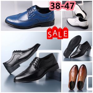 Chaussures de créateurs Chaussures décontractées Mans Chaussures en cuir bleu blanc marron Costume de banquet à bout pointu Talon d'affaires pour homme EUR 38-47 Prix bas