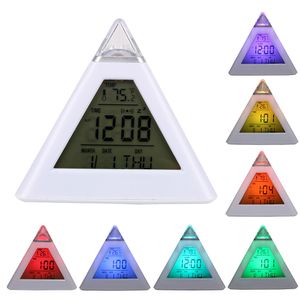 Relojes de mesa de escritorio Termómetro de calendario perpetuo Cambio de luz de fondo colorido Triángulo Triángulo Pyramid Decoración del hogar Alarma digital 230816