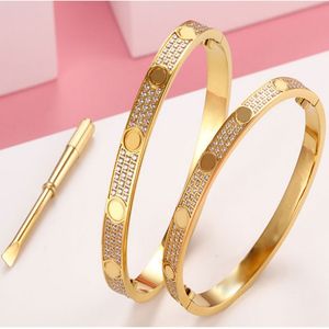 Pulsera de diamantes Joyería de diseño Braclet de amor Pulsera de oro para mujer Regalo de fiesta clásico informal Acero inoxidable unisex Chapado en oro de 18 quilates Pulsera para hombre Diseños de brazalete