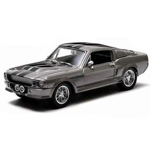 Fundición a presión 1/43 Escala 1967 Ford Mustang Eleanor Modelo de coche de aleación Adornos de metal Pasatiempos para niños Juguetes Regalos Colección estática 240115