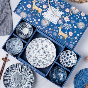 Ensembles de vaisselle ensemble de bol cadeau en gros Style japonais et vaisselle en céramique de ménage créatif rétro exquis cuillère plaque boîte
