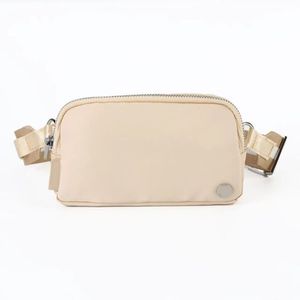 discount Lu partout sac de ceinture fanny pack designer classique bum poitrine sac de yoga bumbag nylon femmes hommes épaule bandoulière taille ba204h