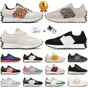 327 Women Men Athletic Running Shoes Cloud Leopard Print Black And White Green Red dhgate.com Trainers table Sports Sneakers Dhgate tennis