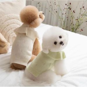 Ropa para perros Luxury Pet Cashmere Lotus Collar Knit Soft Wool Undercoat Cat Suéter Ropa para perros pequeños Invierno